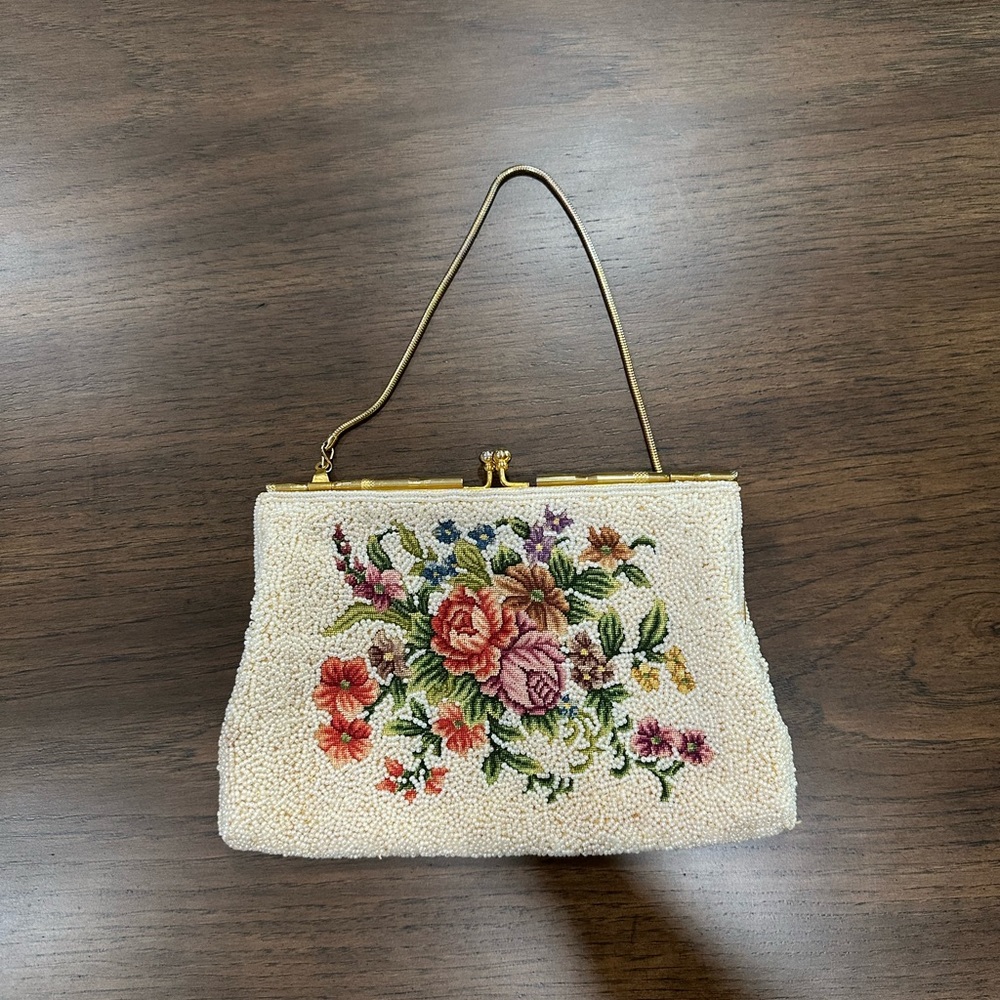 1950-1960 Vintage seed Pearl handbag made in Hong Kong